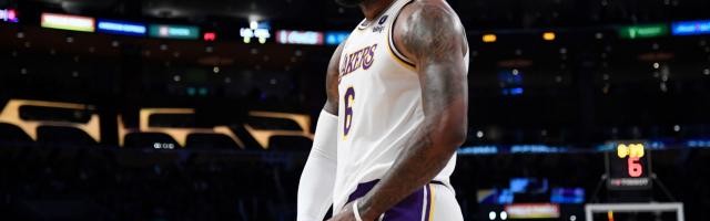 开云APP-最近8场6次得分30+，詹姆斯揭秘：睡觉好打球就好