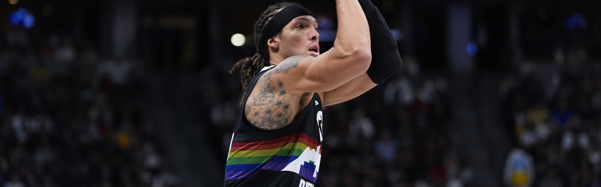 kaiyun-掘金官方：阿隆·戈登腿筋受伤 本场提前退赛&amp;不会回归