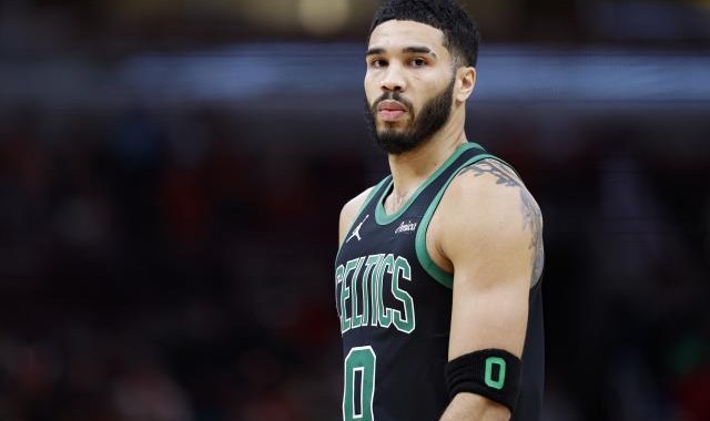 三分浪射 篮板被爆 凯尔特人正失去王者锐气