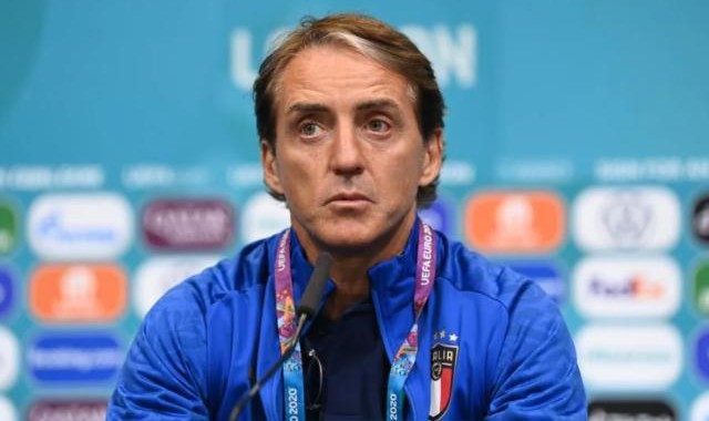 曼奇尼：意式传控不一样 骂因莫比莱是因为他重要